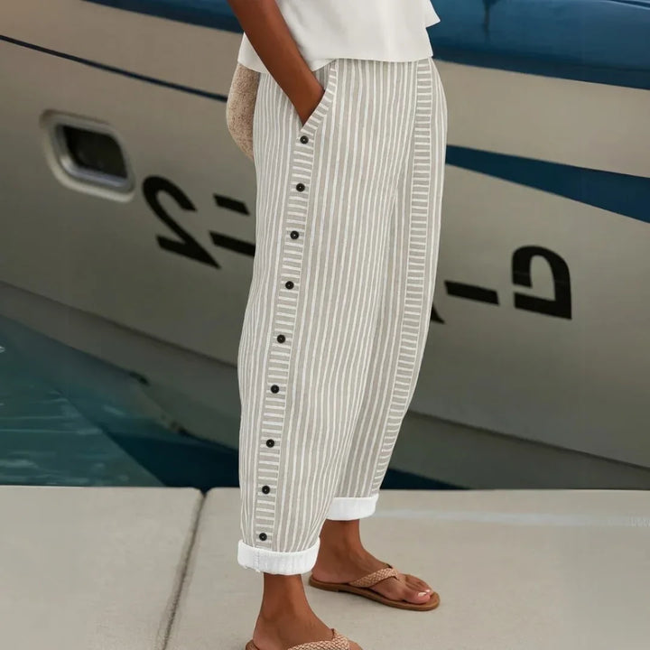 Katarzyna | Eleganckie Spodnie w Paski z Guzikami